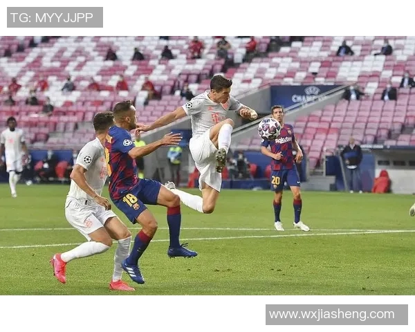 模仿美国足球明星精彩瞬间视频挑战展现个人风采与技巧