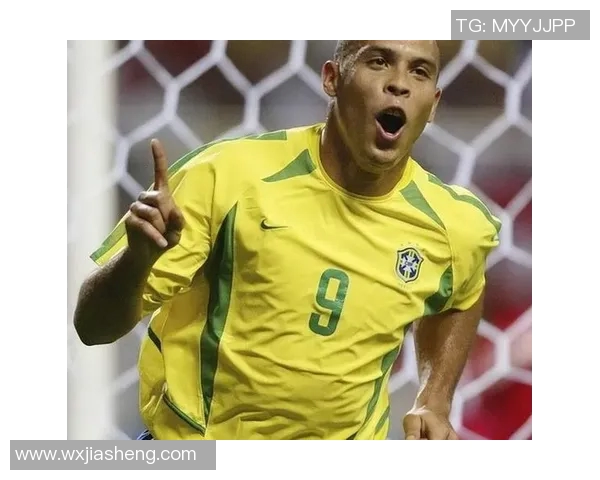 臭脚足球明星的真实身份揭秘及其在球场上的传奇表现